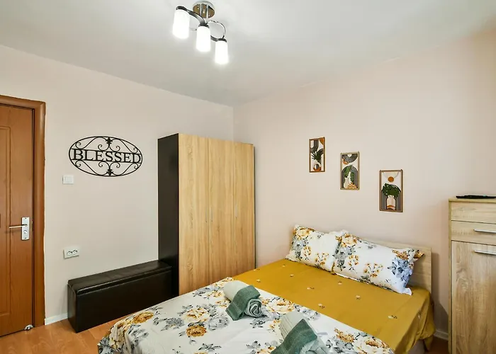 Charming Nest וארנה